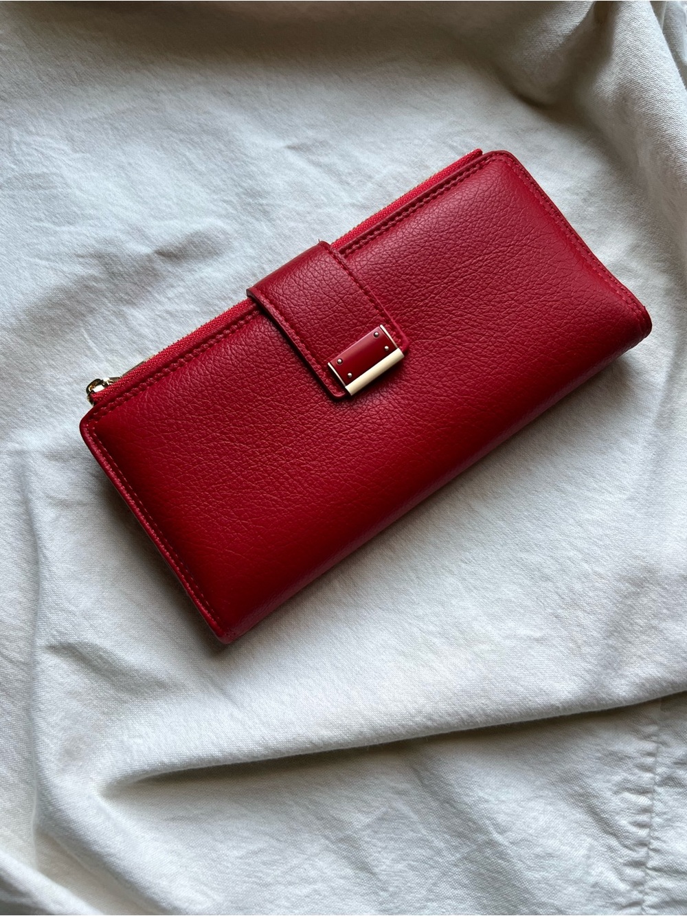 Red Women's Leather Wallet - Sleek Zip & Snap Closure